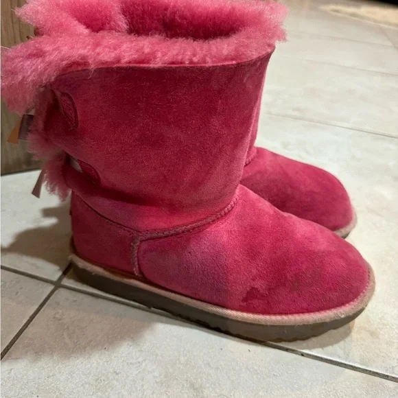 UGG Girls Bailey Bow II 1017394K Pink Round Toe Snow Boots - Size 3 - Picture 3 of 9